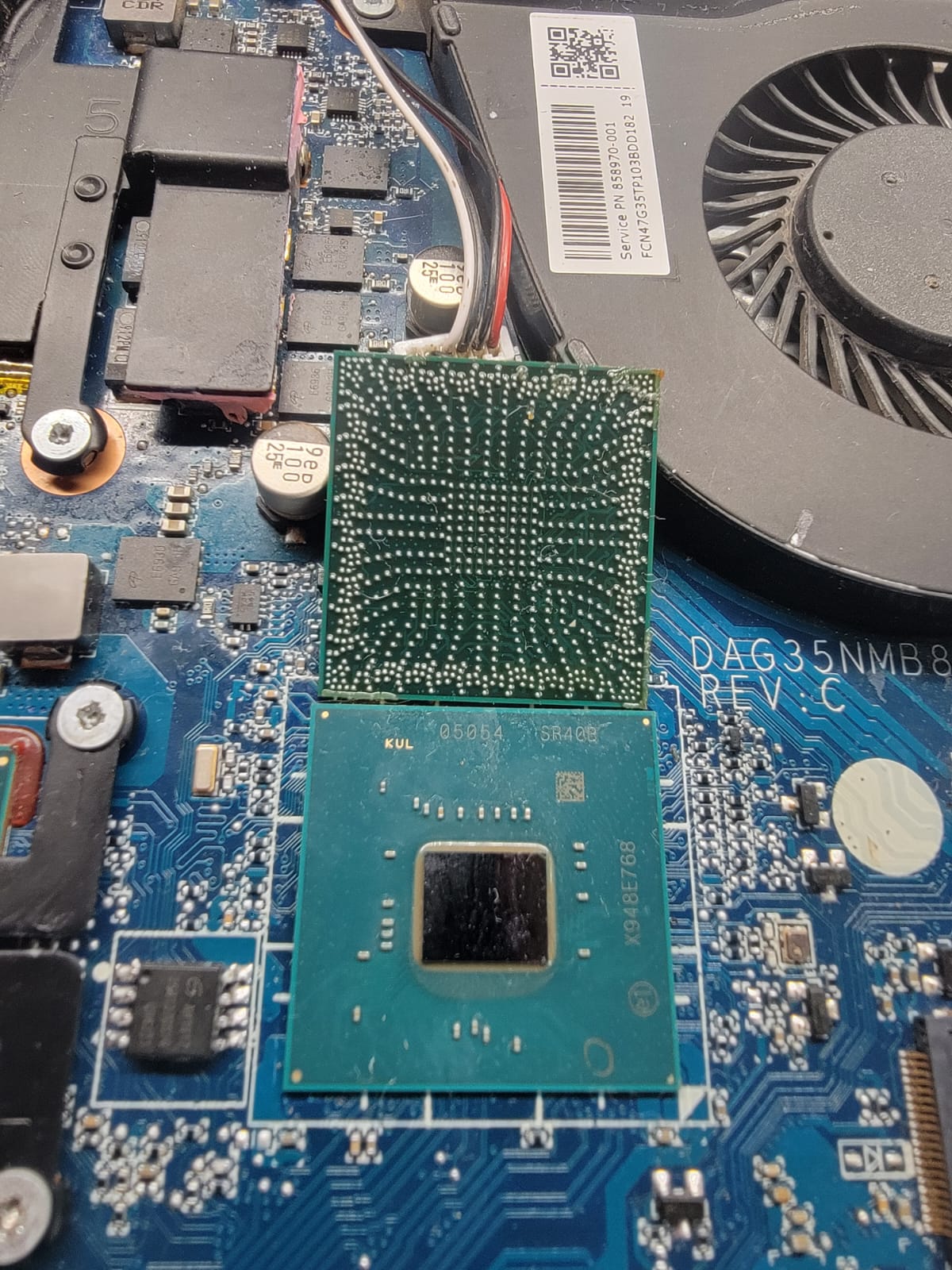 Detalle de placa reparada